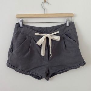 Aritzia Wilfred Allegra Shorts, Size 4